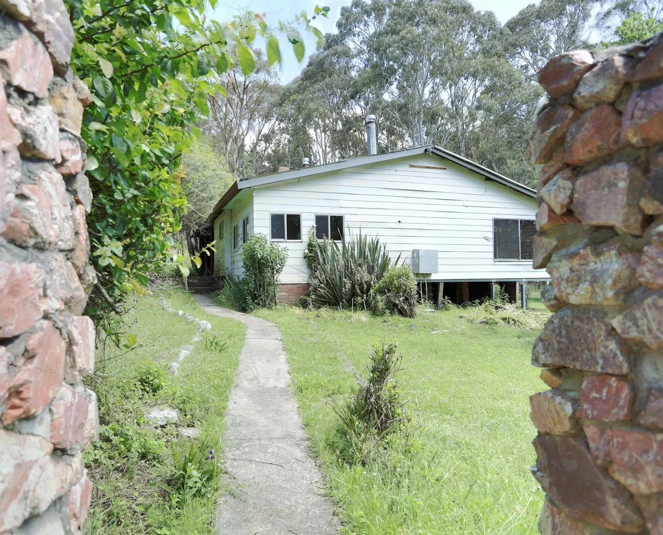 940 Barry Road, Hanging Rock NSW 2340