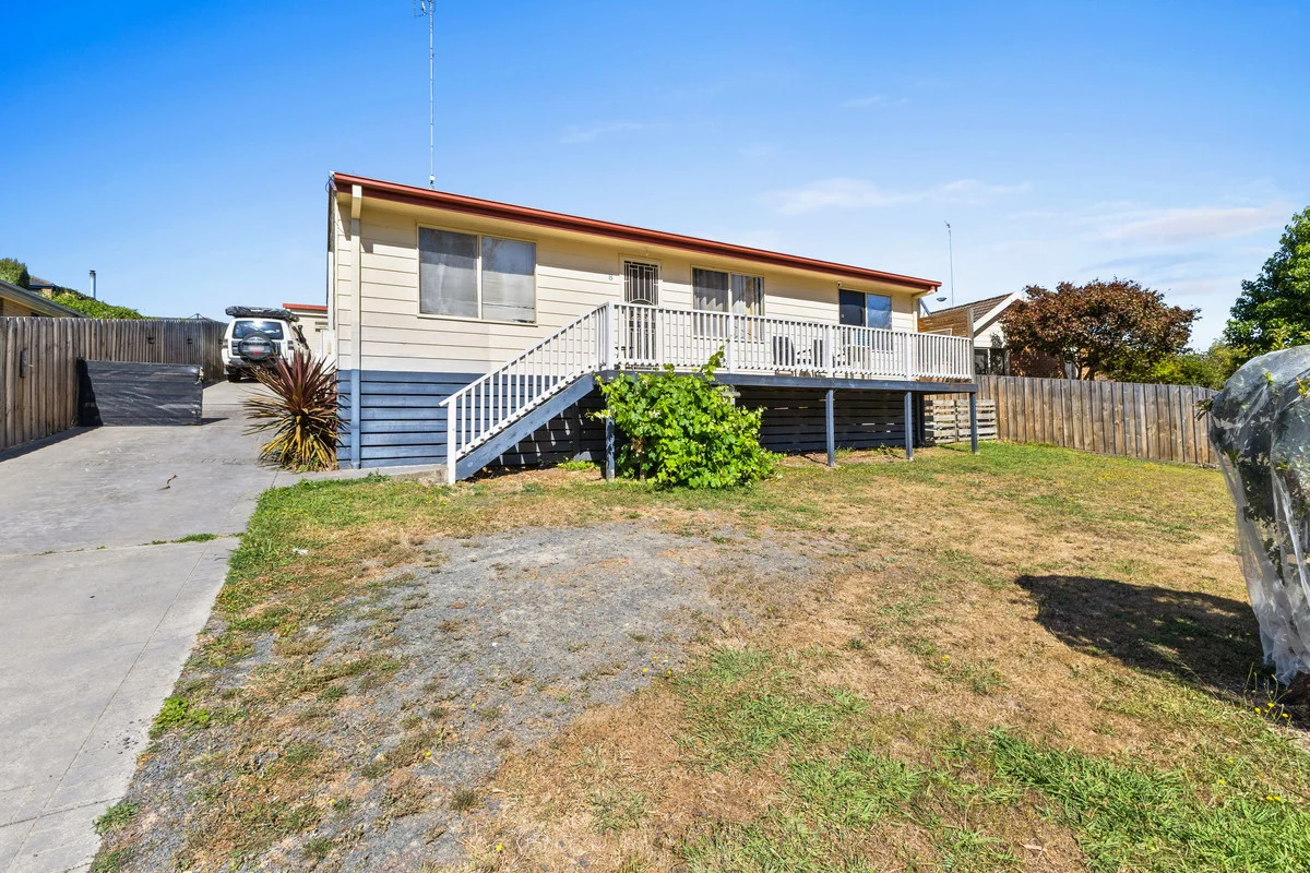 8 Ikara Way, Churchill VIC 3842