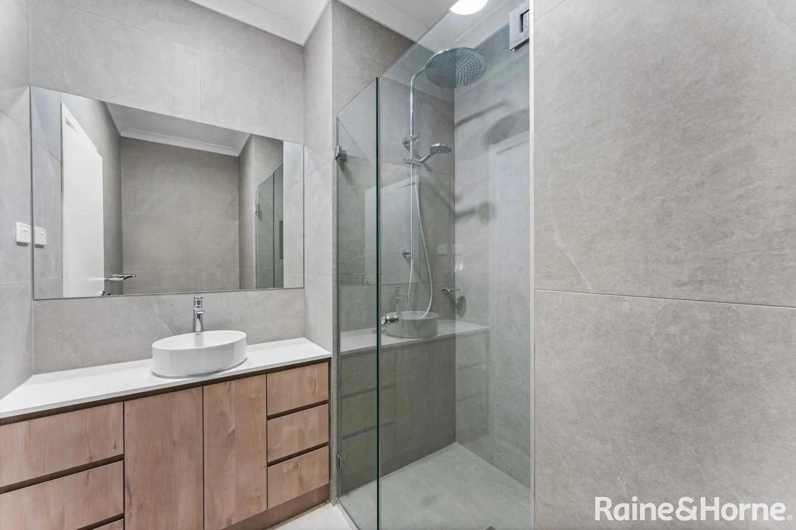 Additional image 8 of 5 Bonthrone Street, Strathnairn ACT 2615