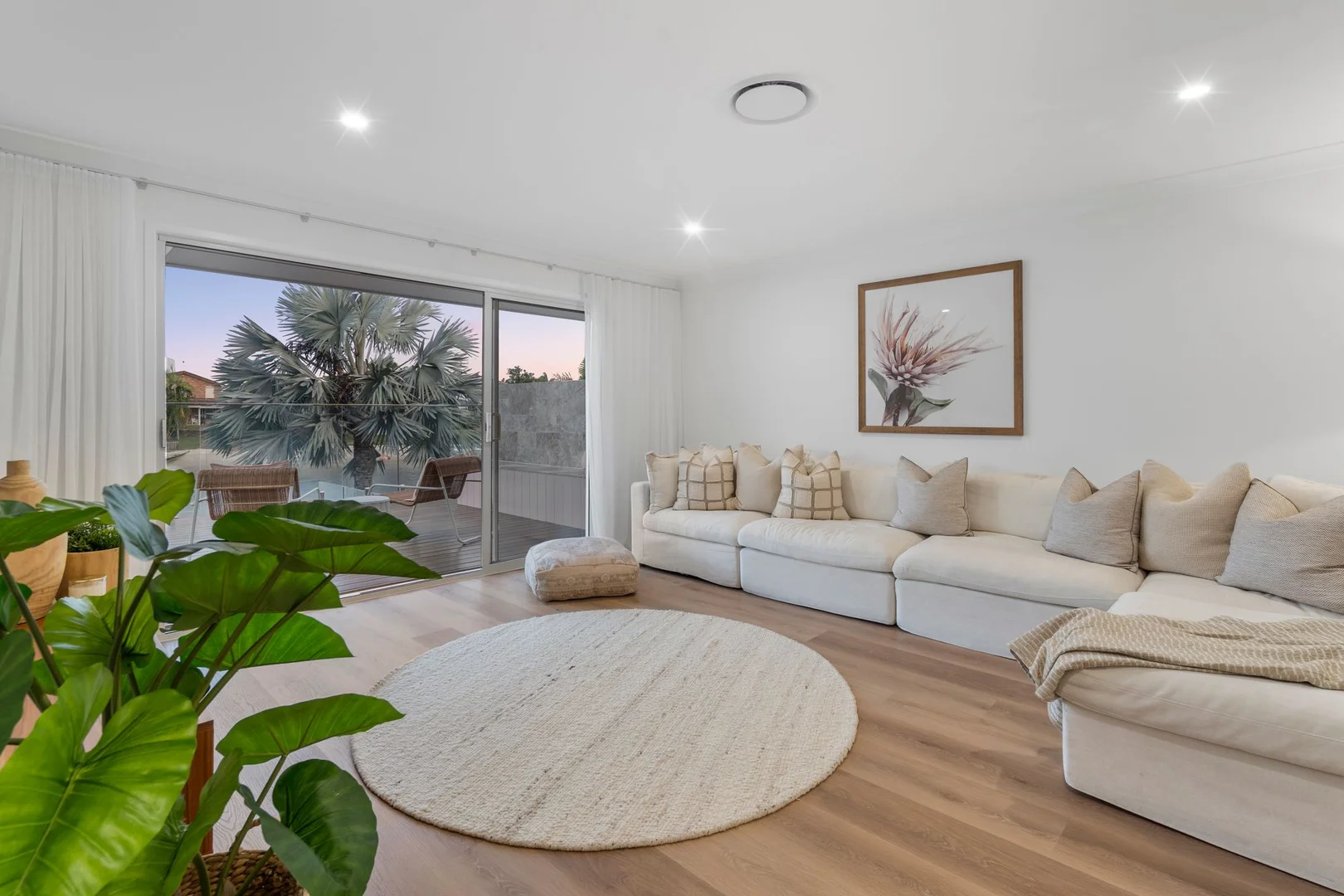 Additional image 9 of 210 Sunshine Boulevard, Mermaid Waters QLD 4218