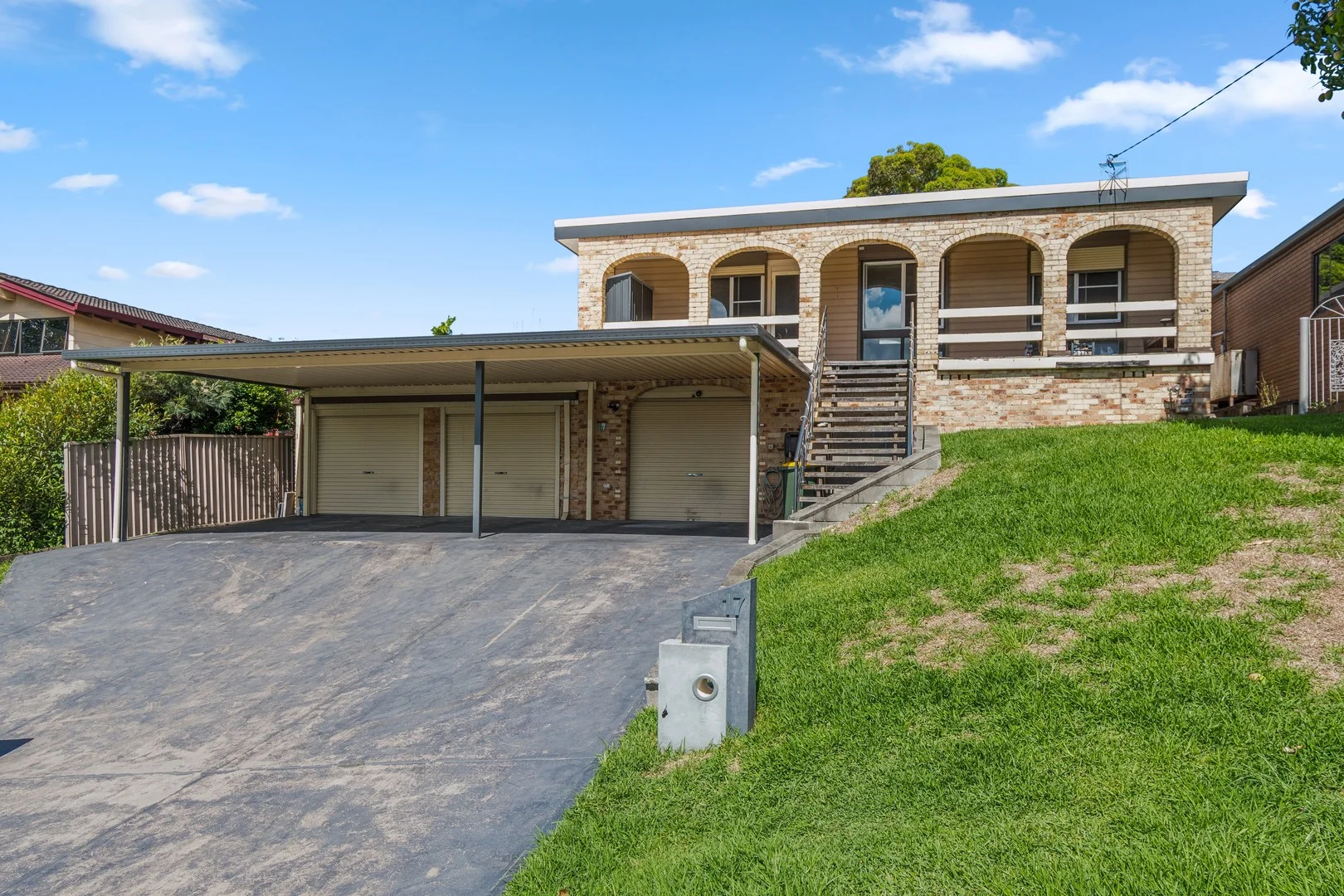 17 Compton Street, Dapto NSW 2530