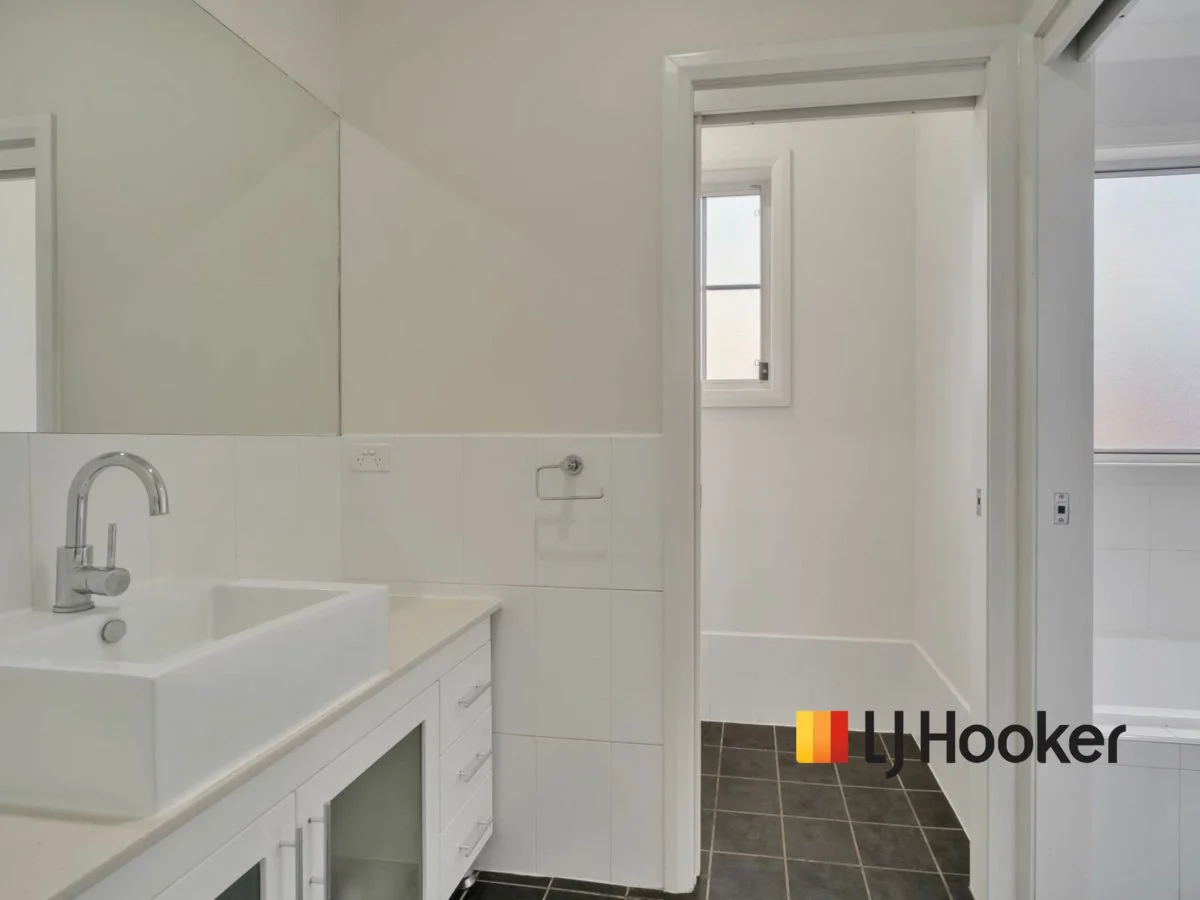 Additional image 16 of 108 Maple Cresent, Narromine NSW 2821