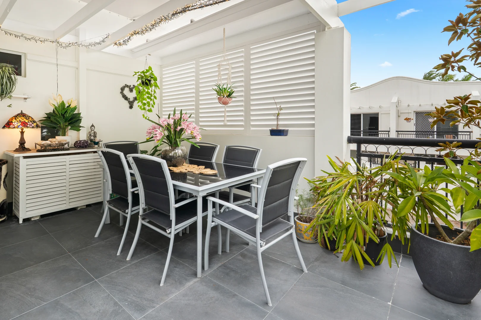 Additional image 13 of 6/Adriana 100 Cotlew Street East, Southport QLD 4215