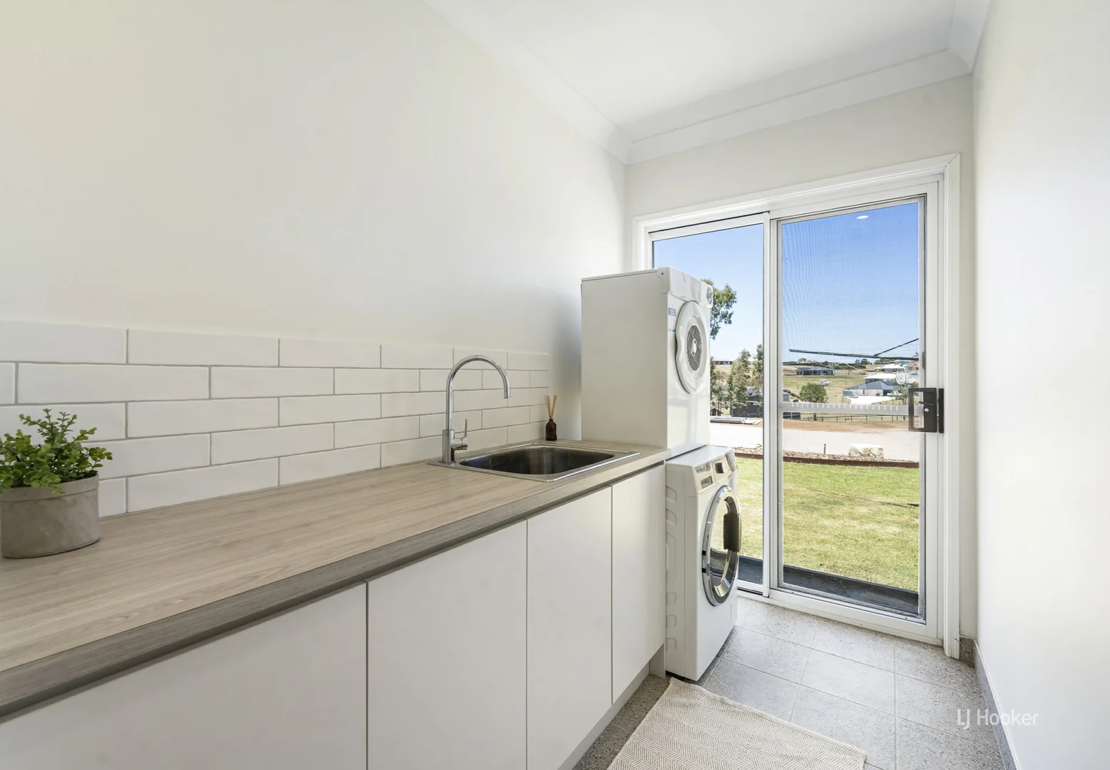 Additional image 11 of 3 Prospector Rise, Winya QLD 4515