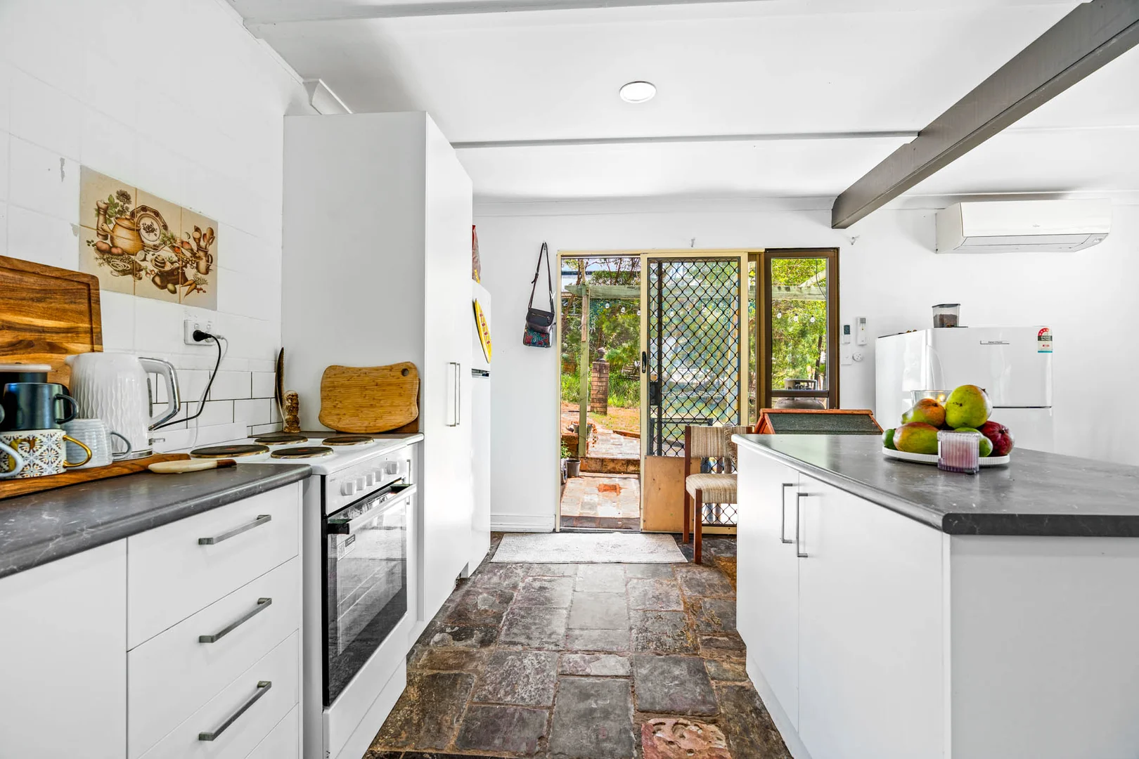Additional image 4 of 2-6 Callistemon Street, Russell Island QLD 4184