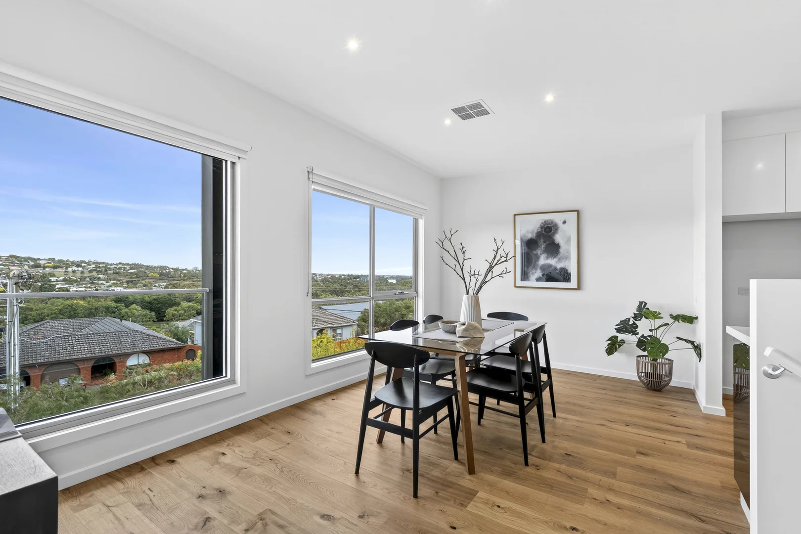 Additional image 5 of 1/11 Jinjella Road, Highton VIC 3216