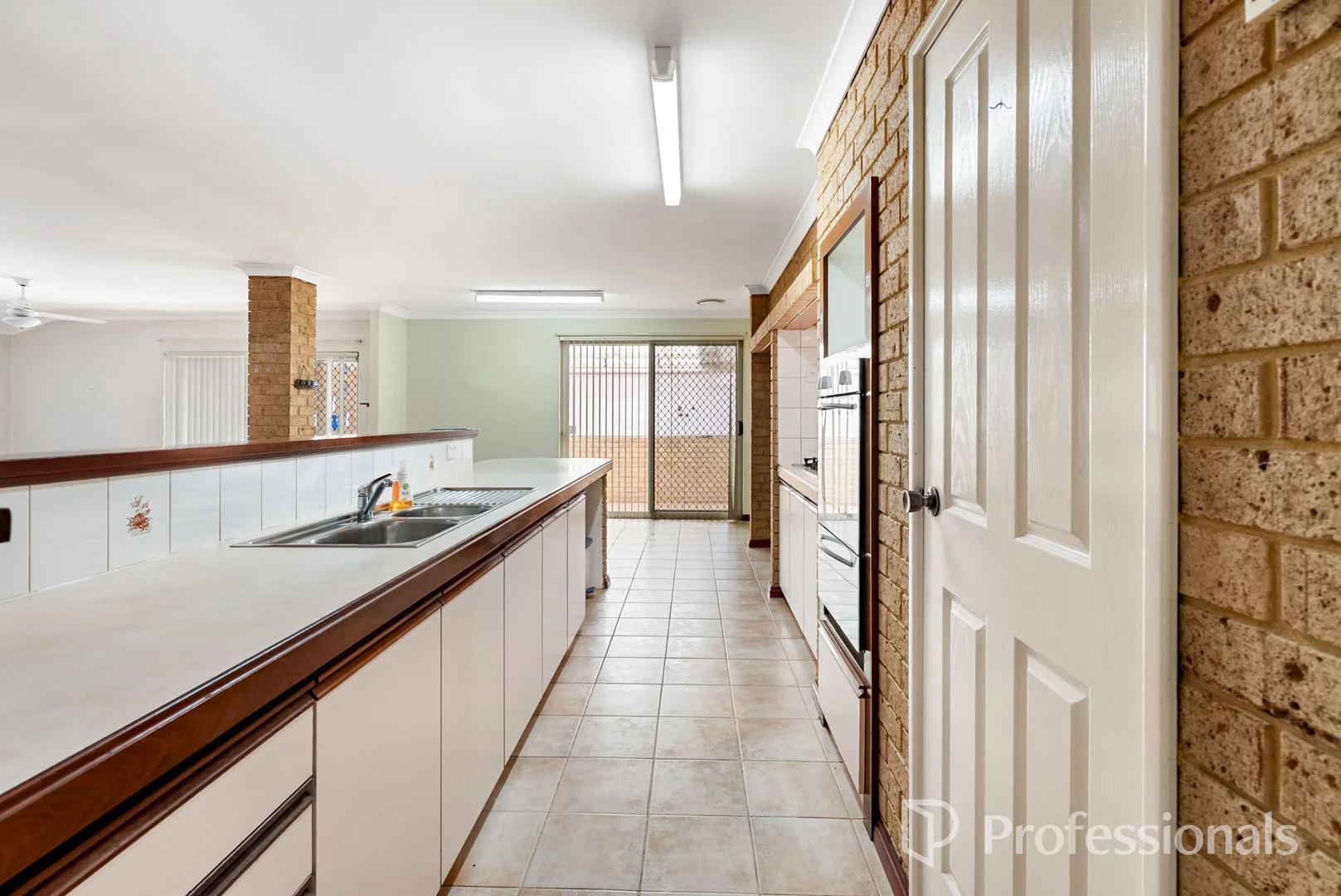 Additional image 8 of 16 Leeward Close, Safety Bay WA 6169