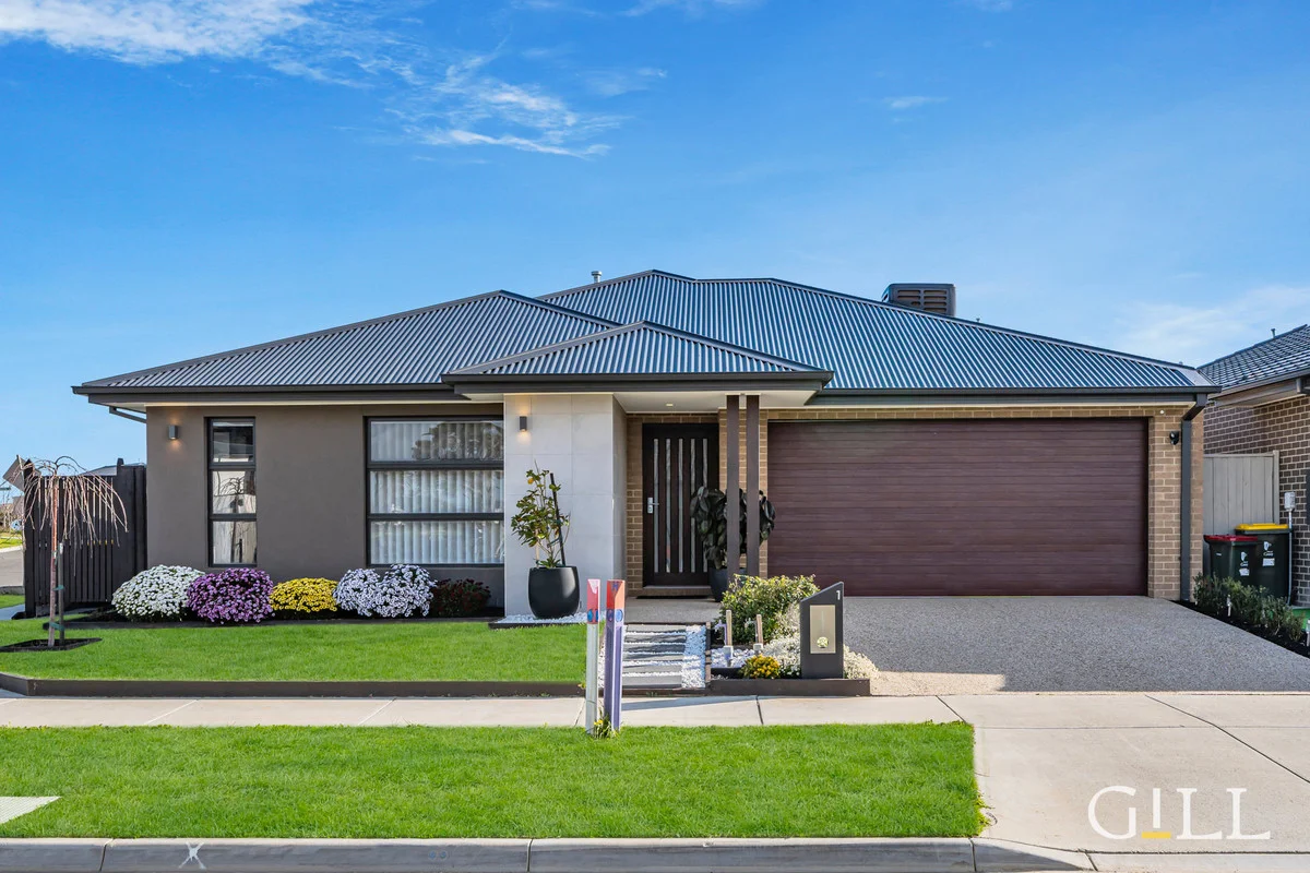 1 Kenana Street, Clyde North VIC 3978