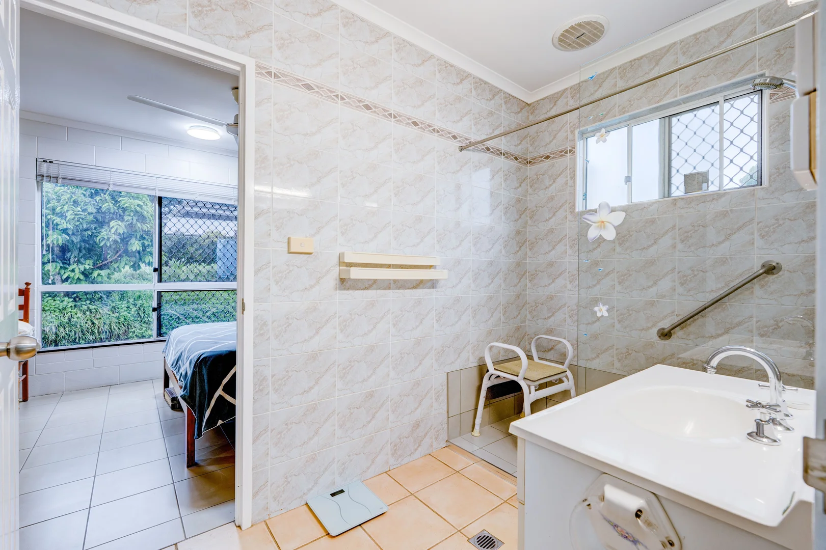 Additional image 16 of 25 Kent Cl, Mission Beach QLD 4852