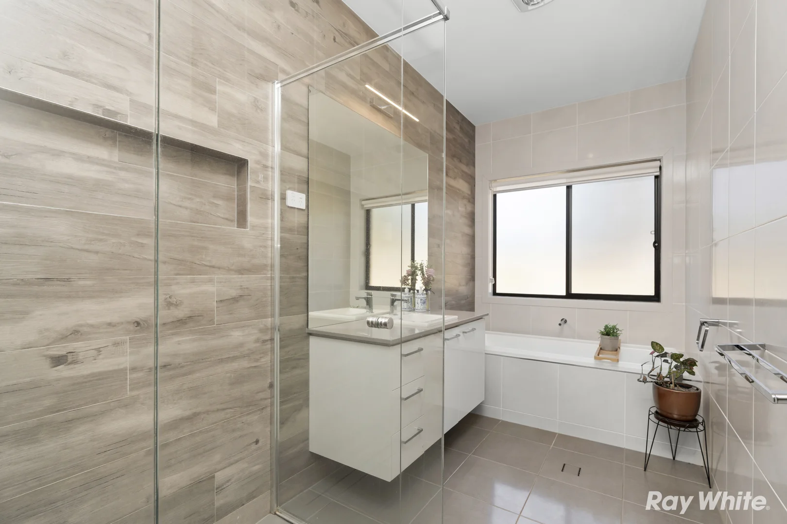 Additional image 12 of 5 Smythe Road, Junee NSW 2663