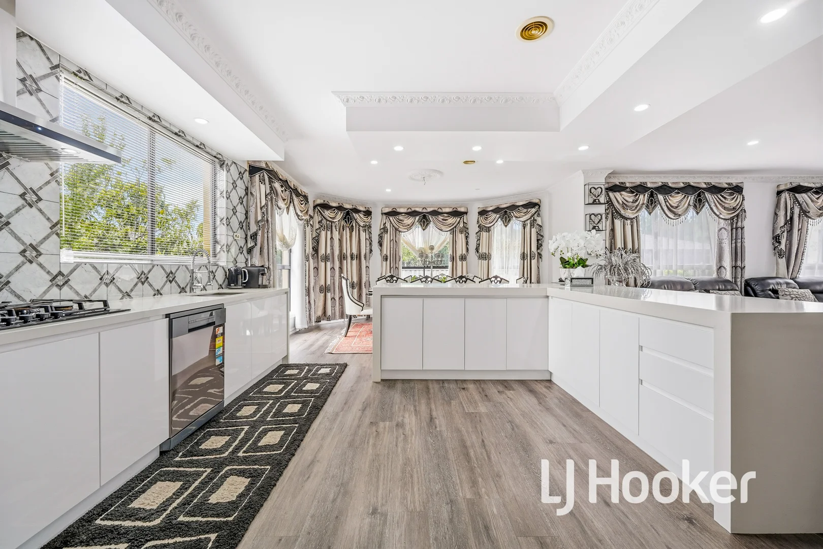 Additional image 11 of 32 Yorkshire Drive, Cranbourne North VIC 3977