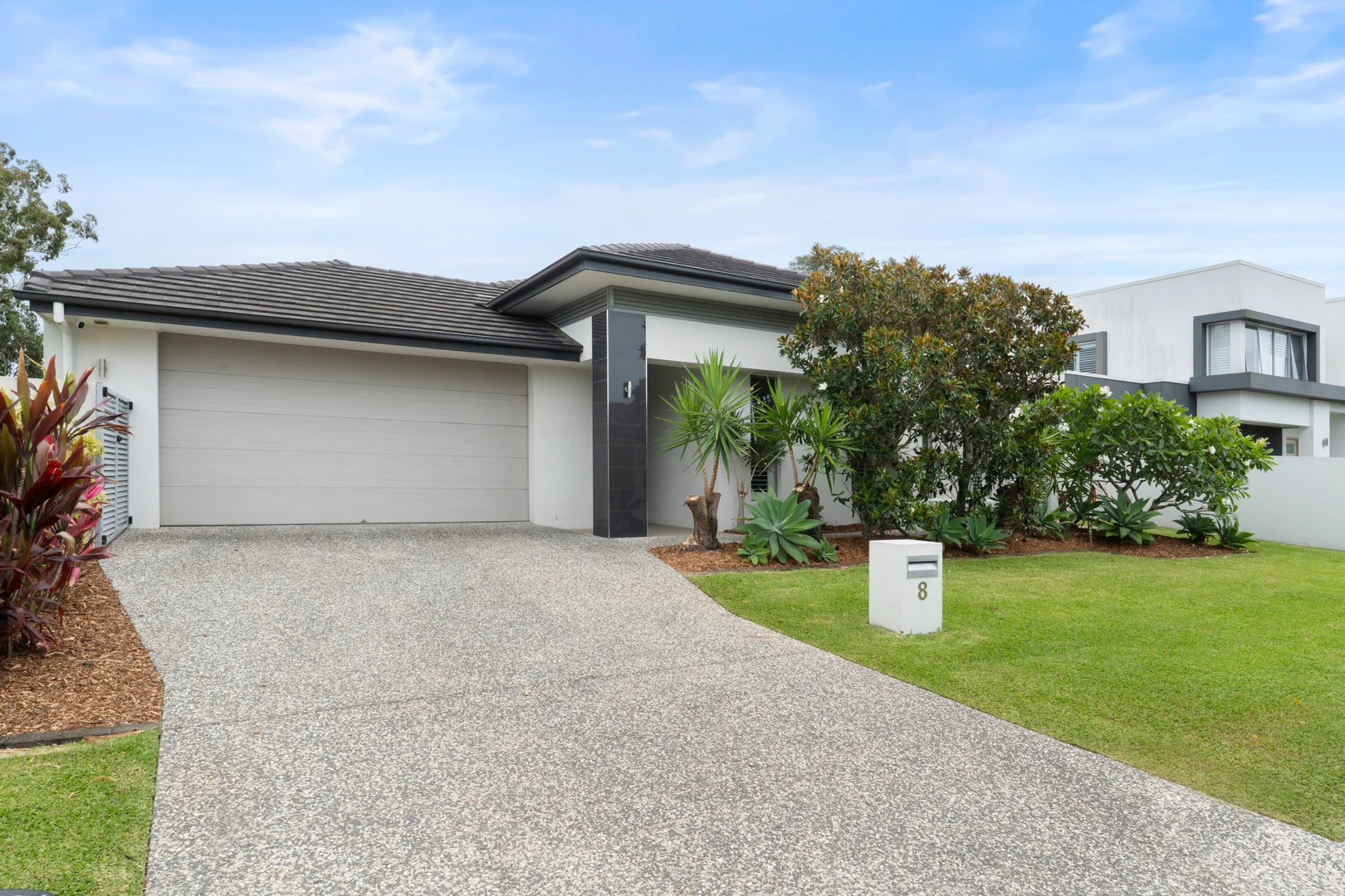 Additional image 32 of 8 Waterside Esplanade, Helensvale QLD 4212