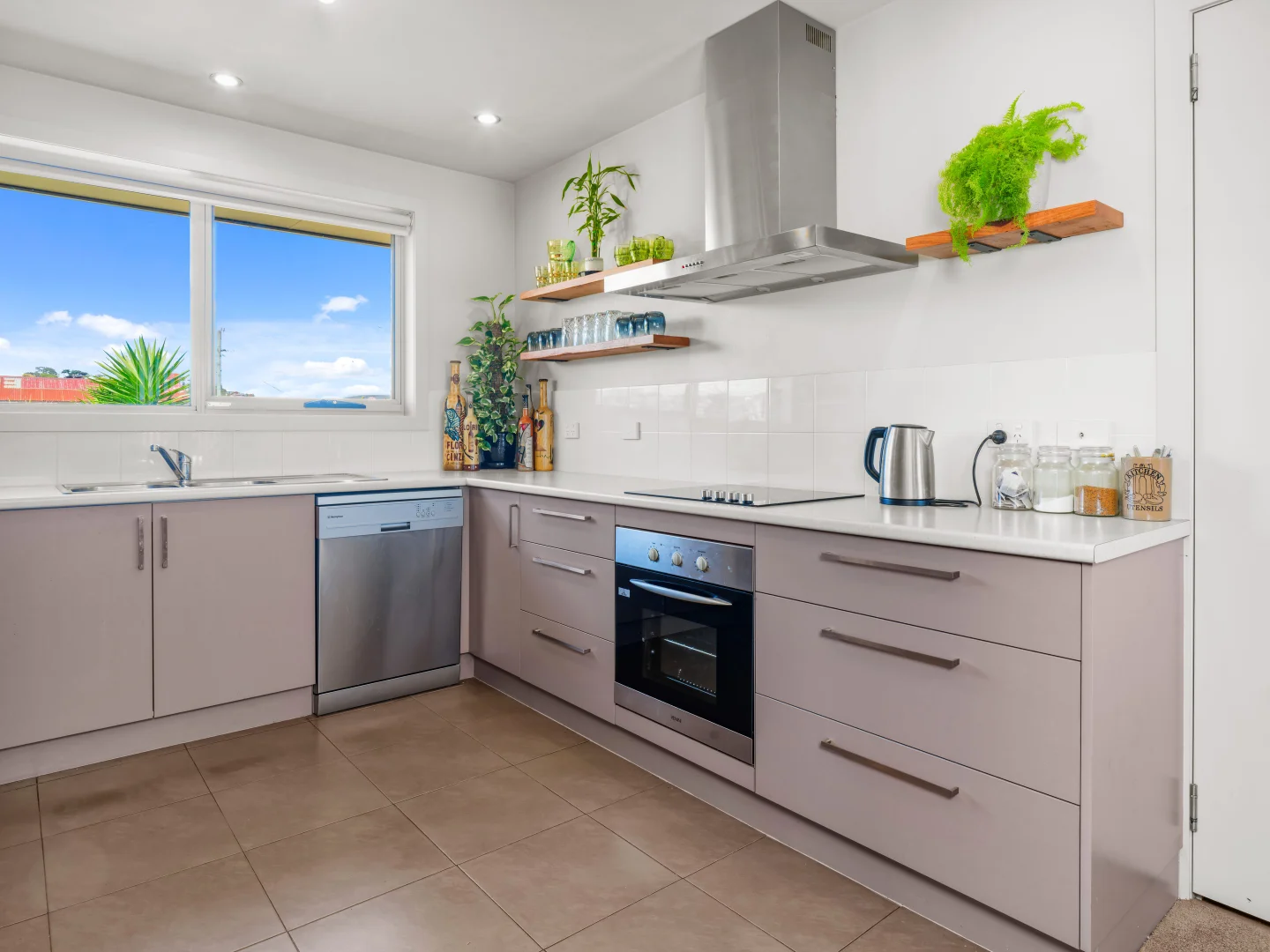 Additional image 11 of 7/5 Pardoe Esplanade, East Devonport TAS 7310