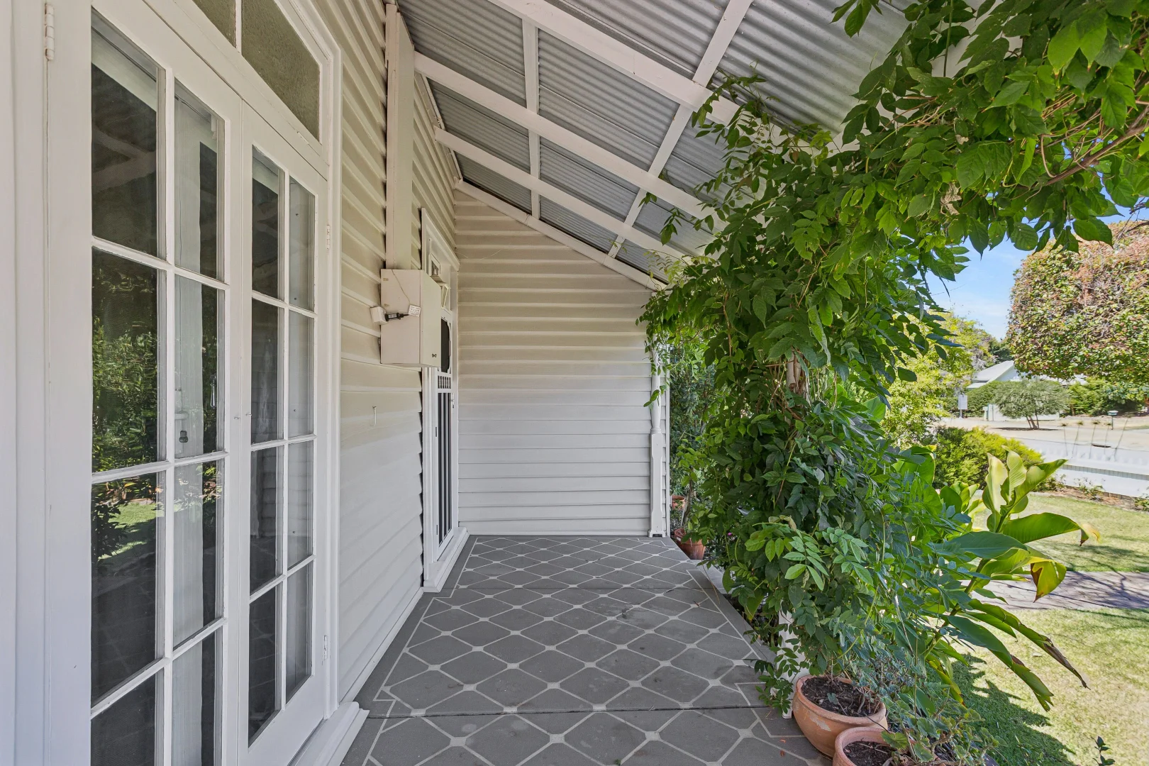 Additional image 3 of 10 Holmesdale Road, Woodbridge WA 6056