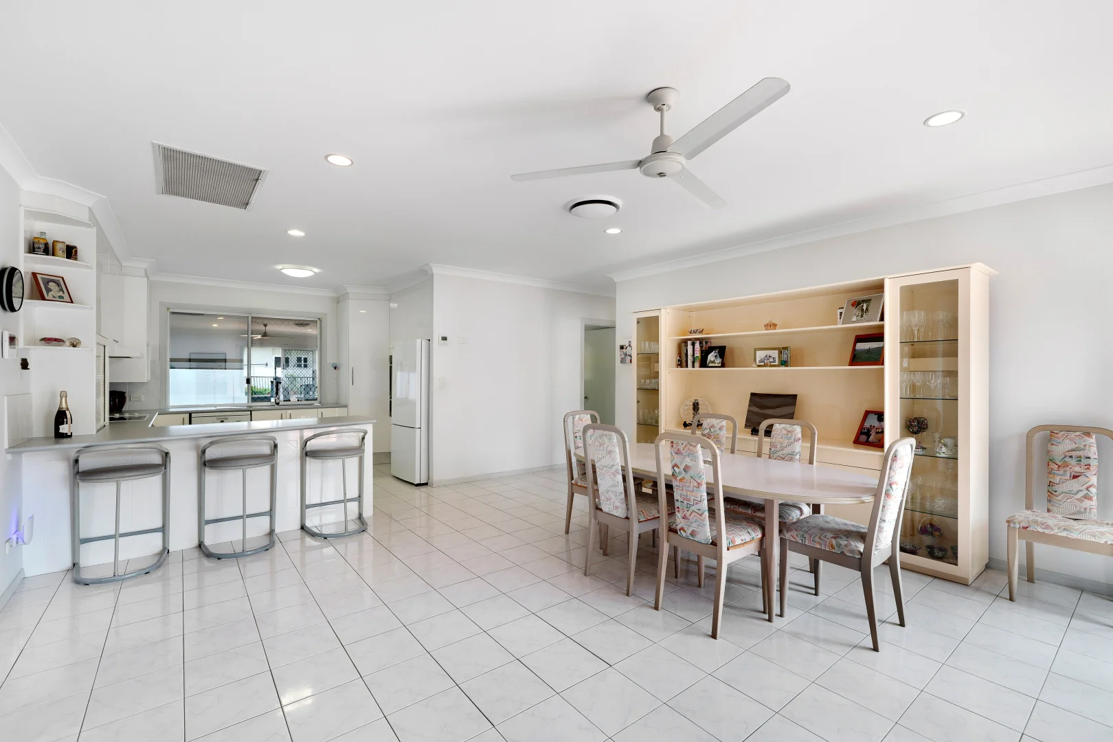 Additional image 13 of 31 Admiralty Drive, Paradise Waters QLD 4217