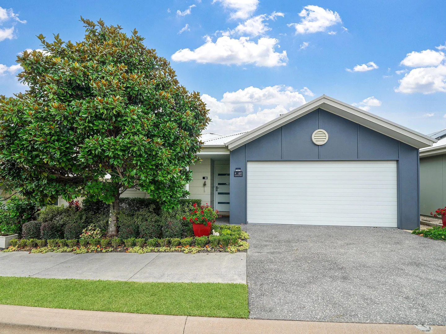 Additional image 2 of 60 South Pacific Blvd, Lake Cathie NSW 2445