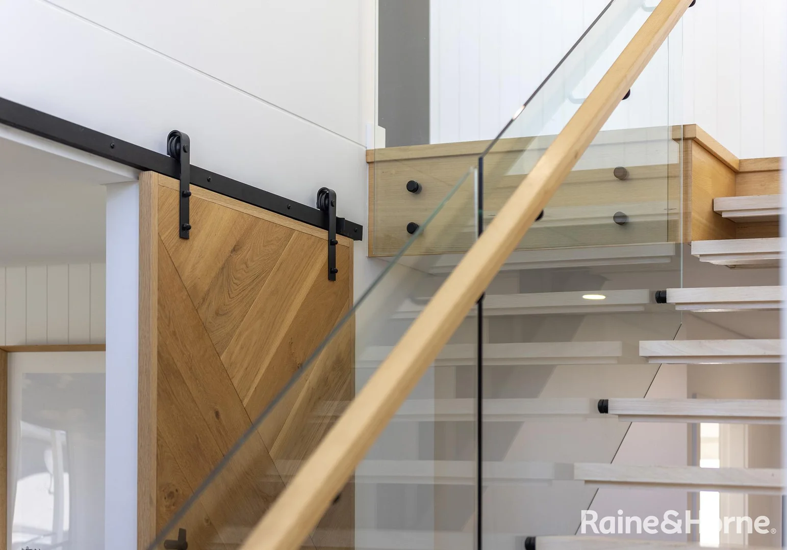 Additional image 22 of 4 Seaview Street, Kiama NSW 2533