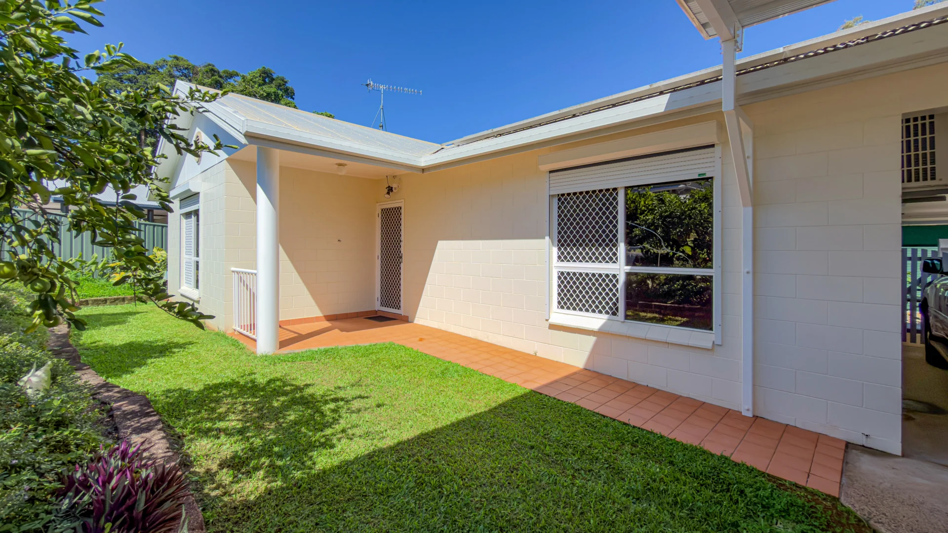 Additional image 5 of 25 Kent Cl, Mission Beach QLD 4852