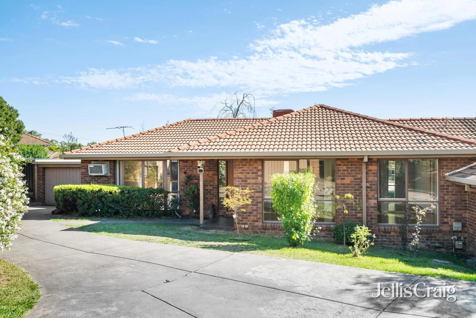 2/14 Mantell Street, Doncaster East VIC 3109