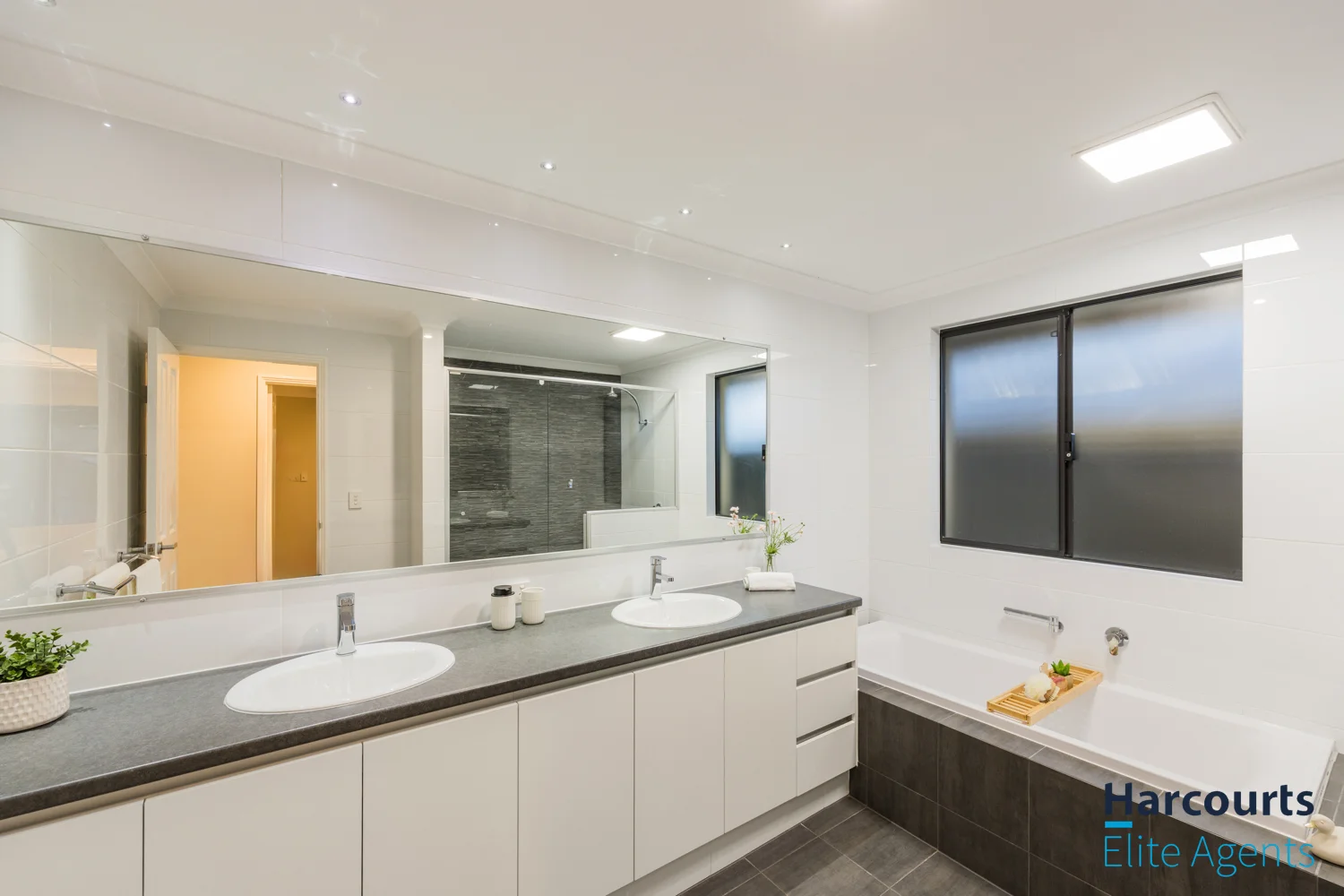 Additional image 30 of 44 Lookout Vista, Singleton WA 6175