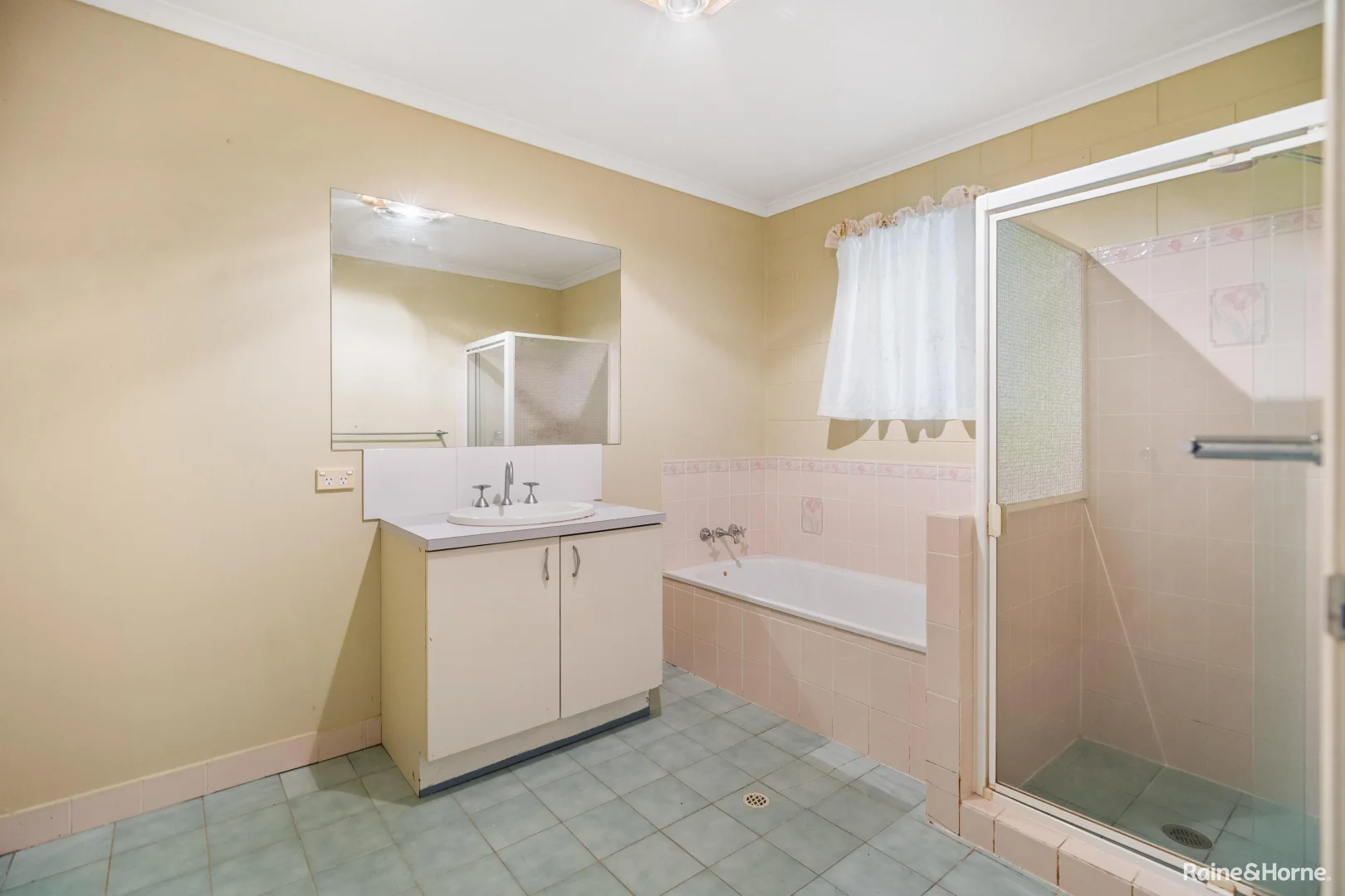 Additional image 9 of 52 Orchid Drive, Burrum Heads QLD 4659