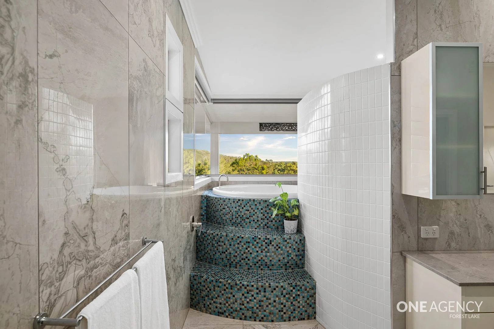 Additional image 32 of 14 Seanna Place, Brookwater QLD 4300