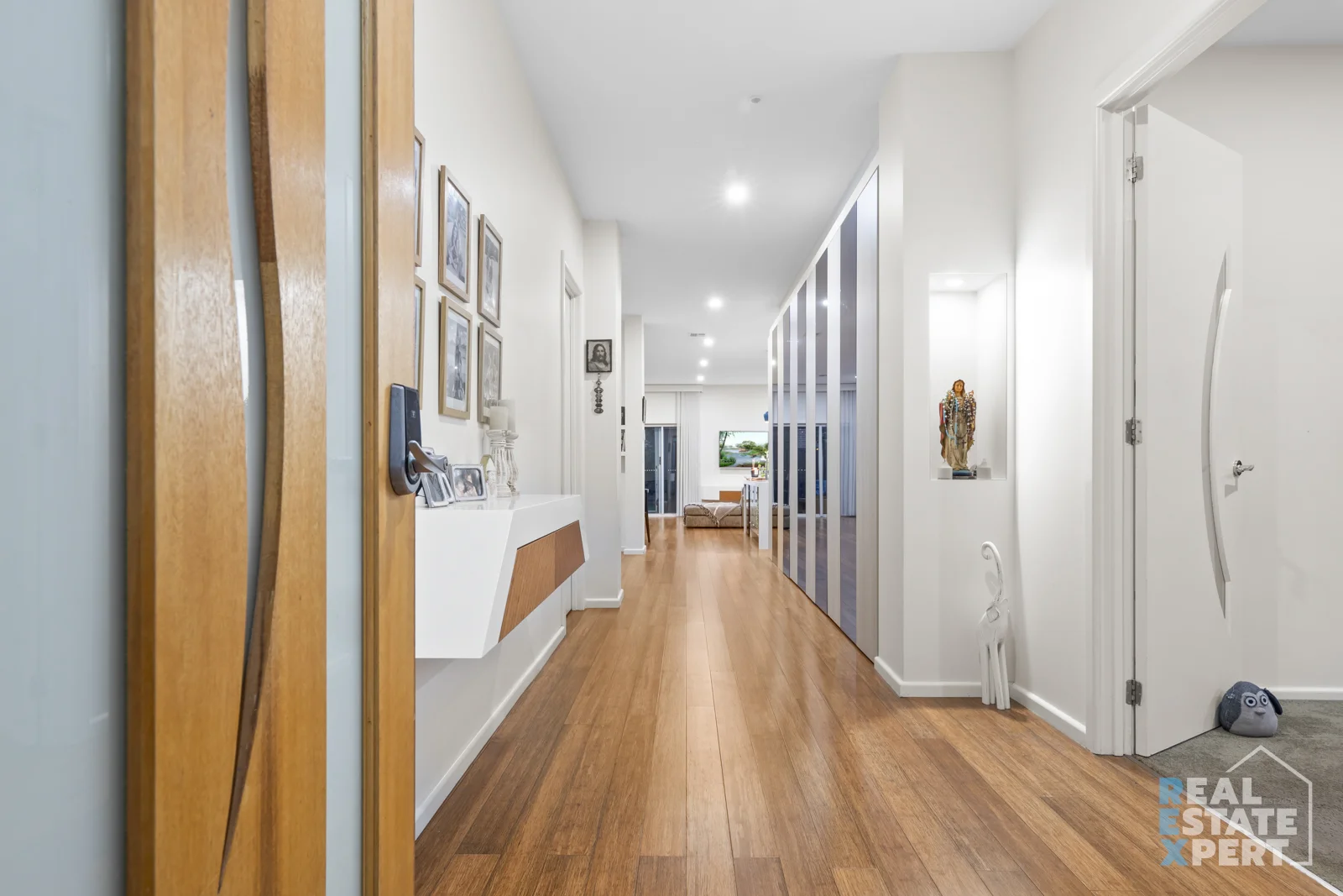 Additional image 3 of 9 Springleaf Avenue, Clyde North VIC 3978