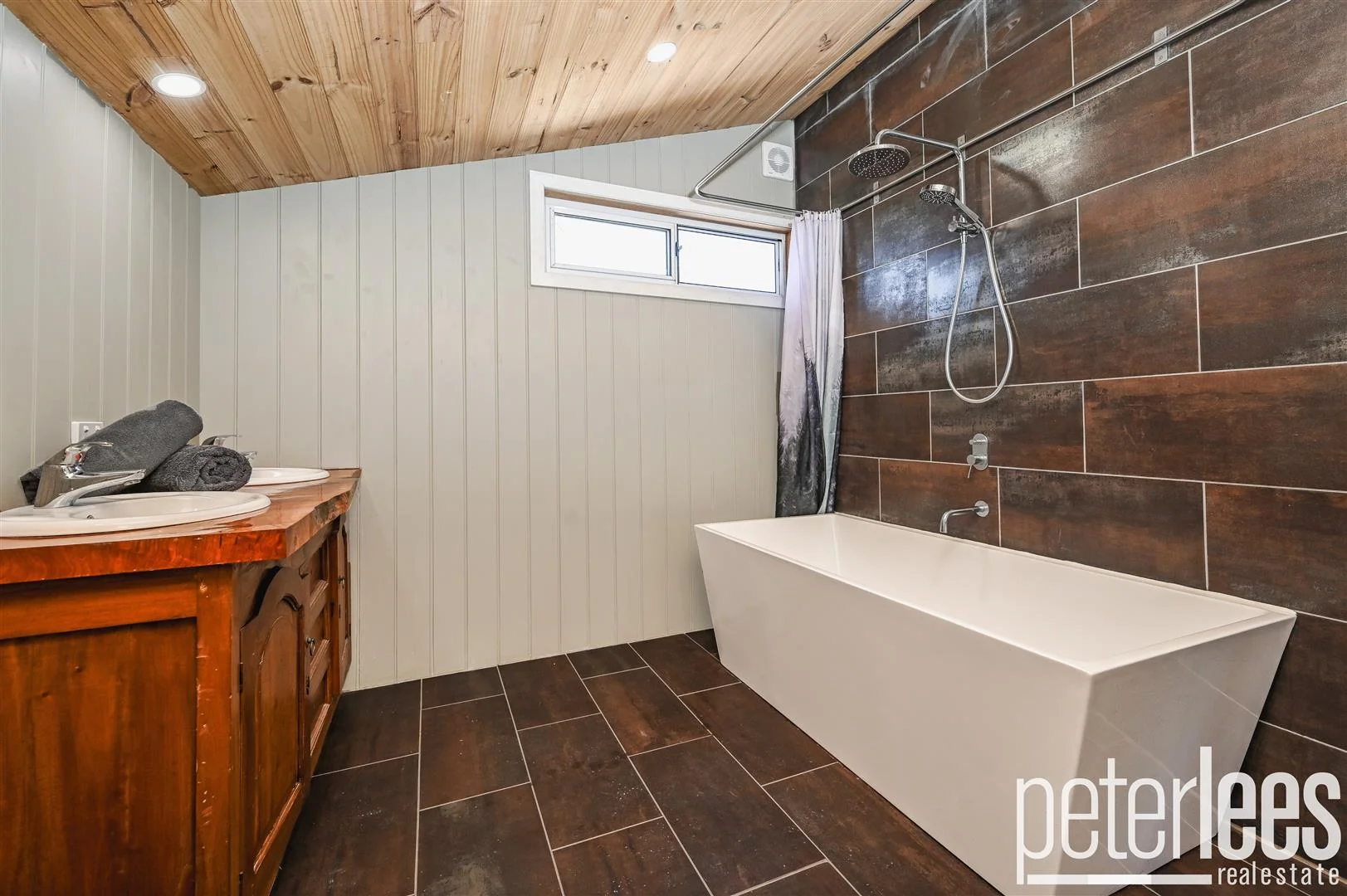 Additional image 9 of 25498 Tasman Highway, St Helens TAS 7216