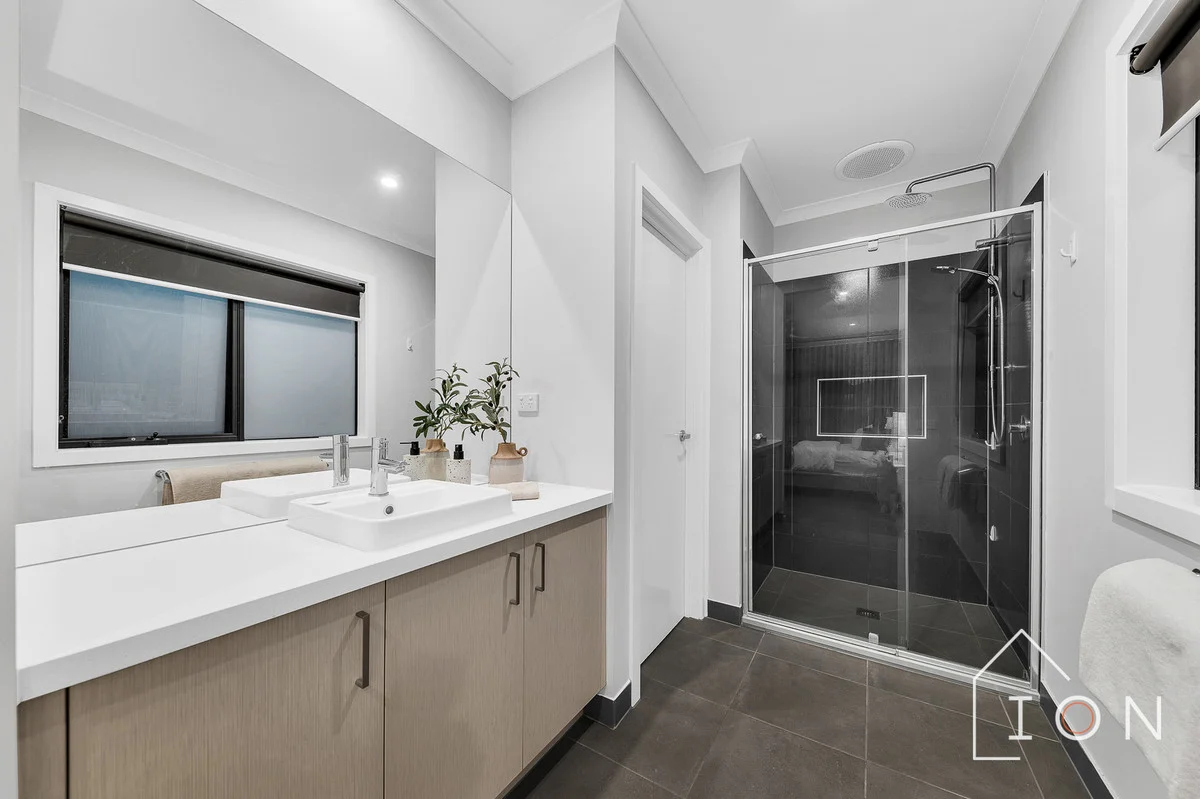 Additional image 8 of 17 Scenery Drive, Clyde North VIC 3978