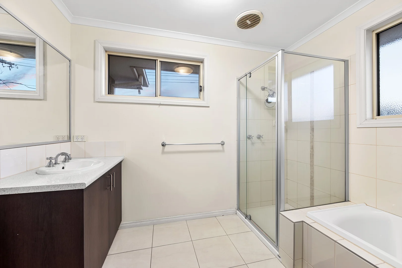 Additional image 8 of 2 Oakwood Road, Albanvale VIC 3021