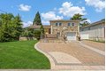 16 Tudor Rd, Hicksville, NY, 11801