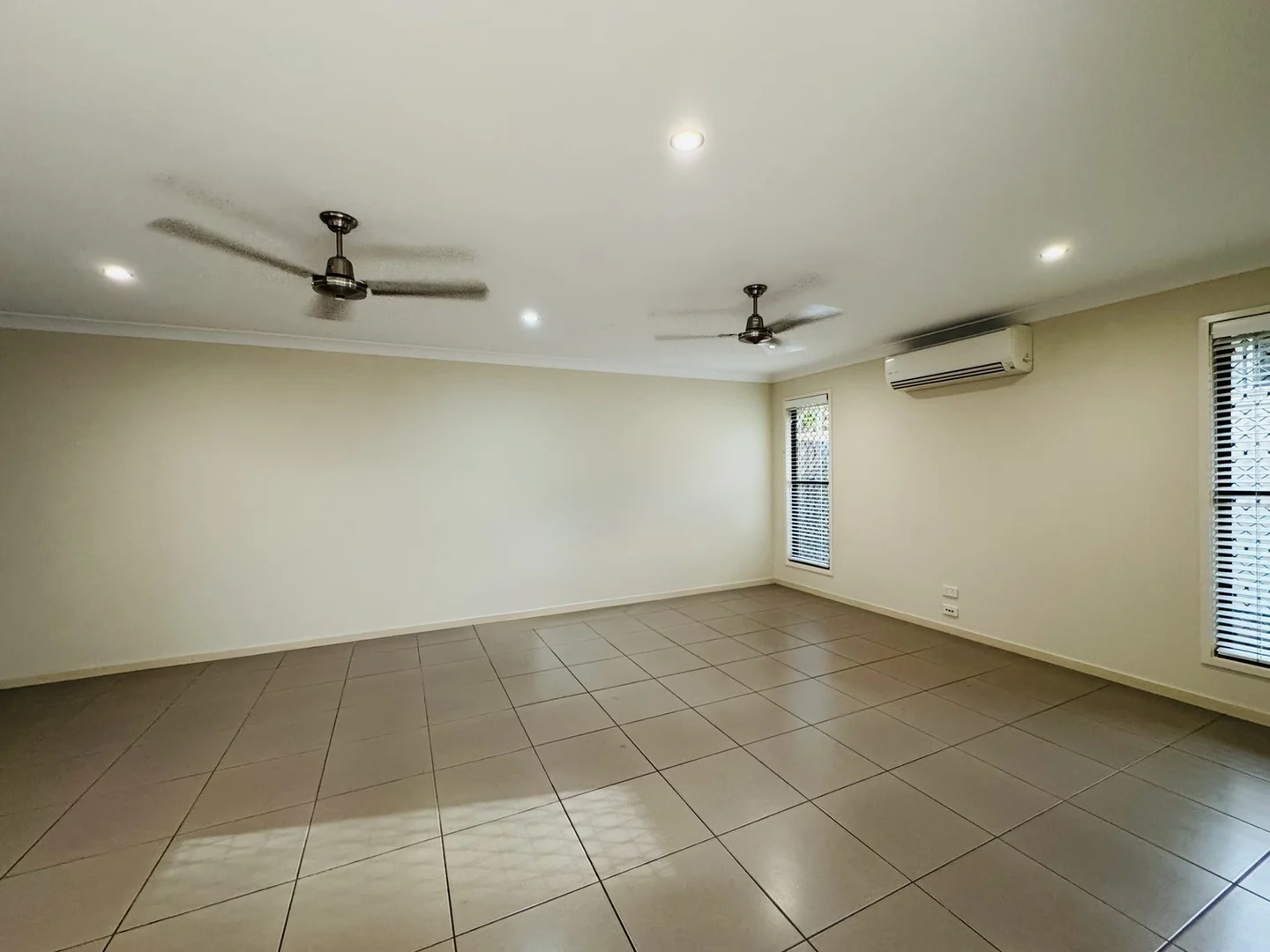 Additional image 4 of 2/18 BURKE Drive, Moranbah QLD 4744