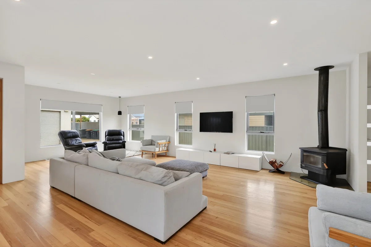 Additional image 14 of 5 Casino Street, Peterborough VIC 3270