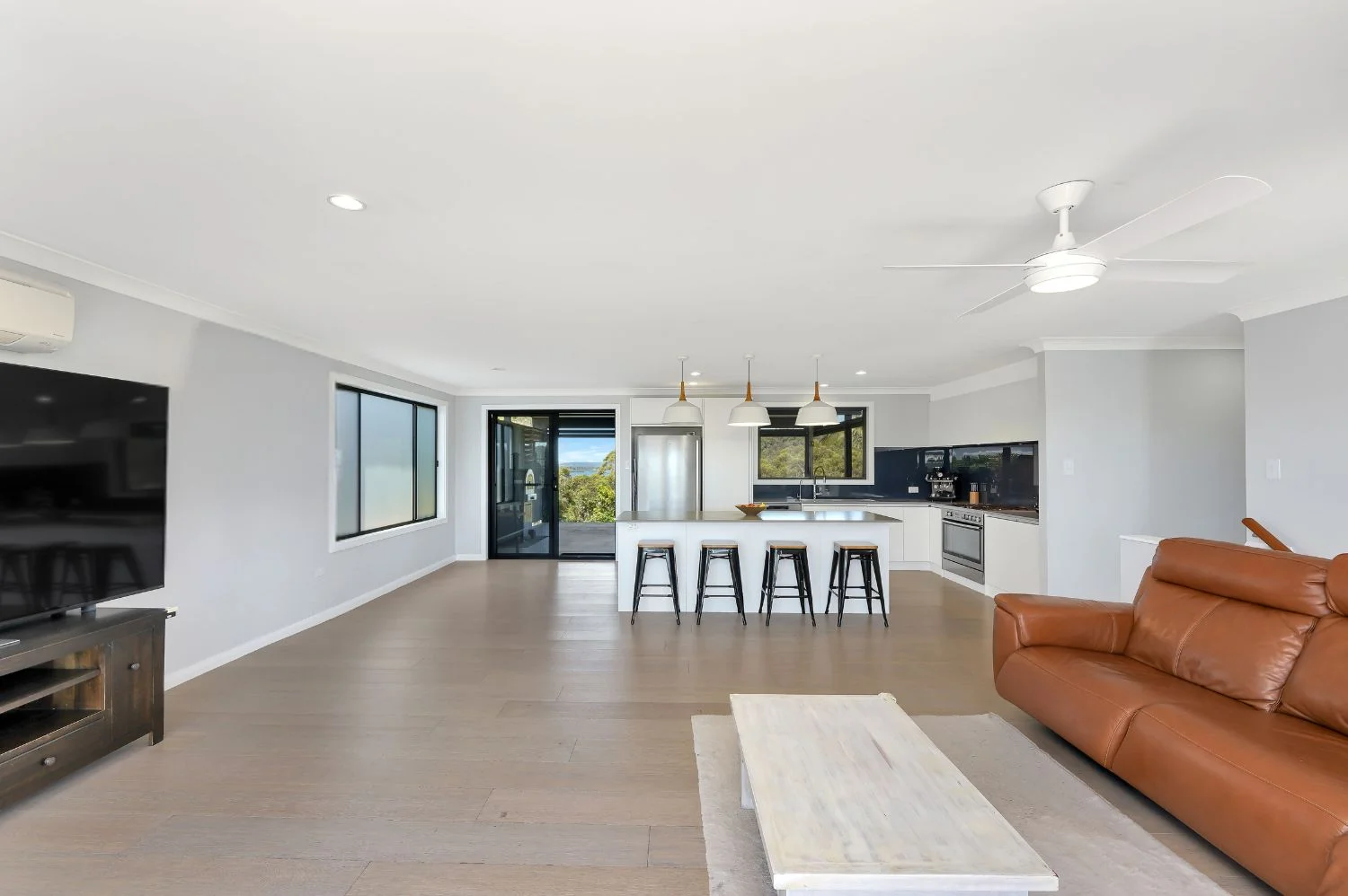 Additional image 3 of 18 Penang Street, Point Clare NSW 2250