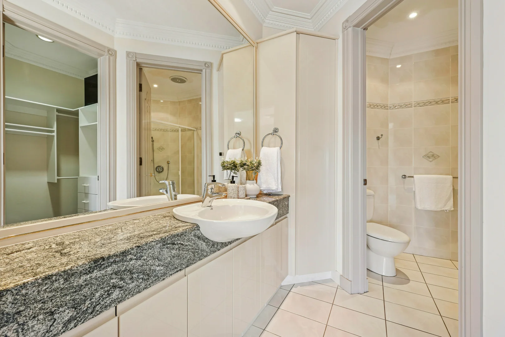 Additional image 24 of 38a Kincardine Drive, Benowa Waters QLD 4217
