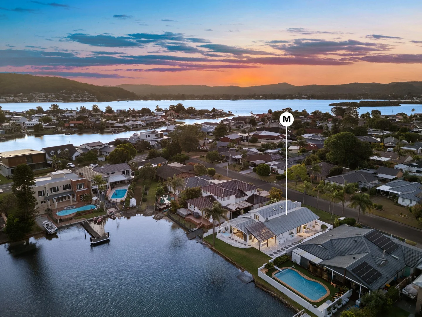 9 Nautilus Crescent, St Huberts Island NSW 2257