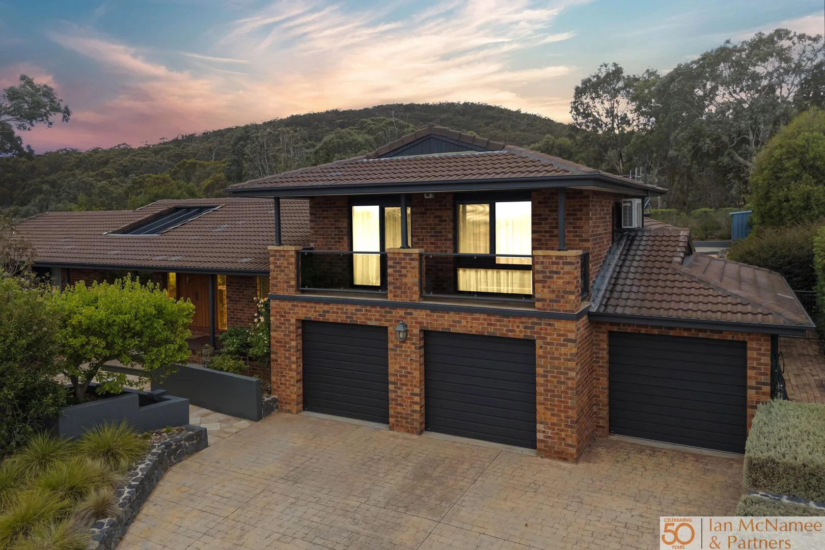 31 Halloran Drive, Jerrabomberra NSW 2619