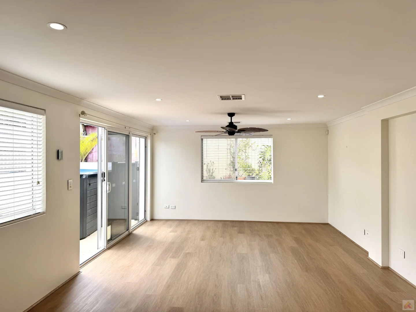 Additional image 9 of 8 Willis Road, Beaconsfield WA 6162