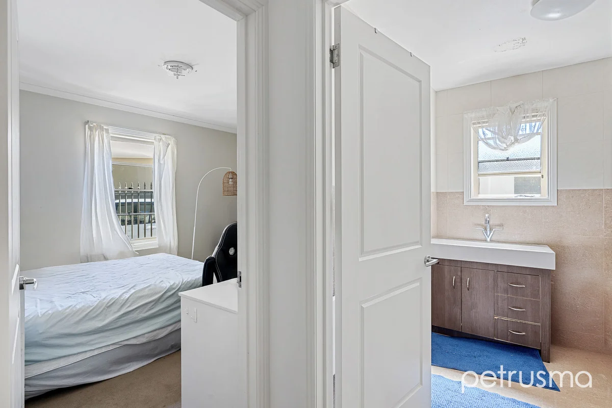 Additional image 8 of 2/47a Cross Street, New Town TAS 7008