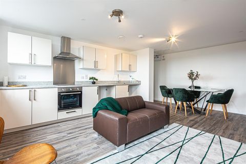 Apt 21 Qube, West Street S1