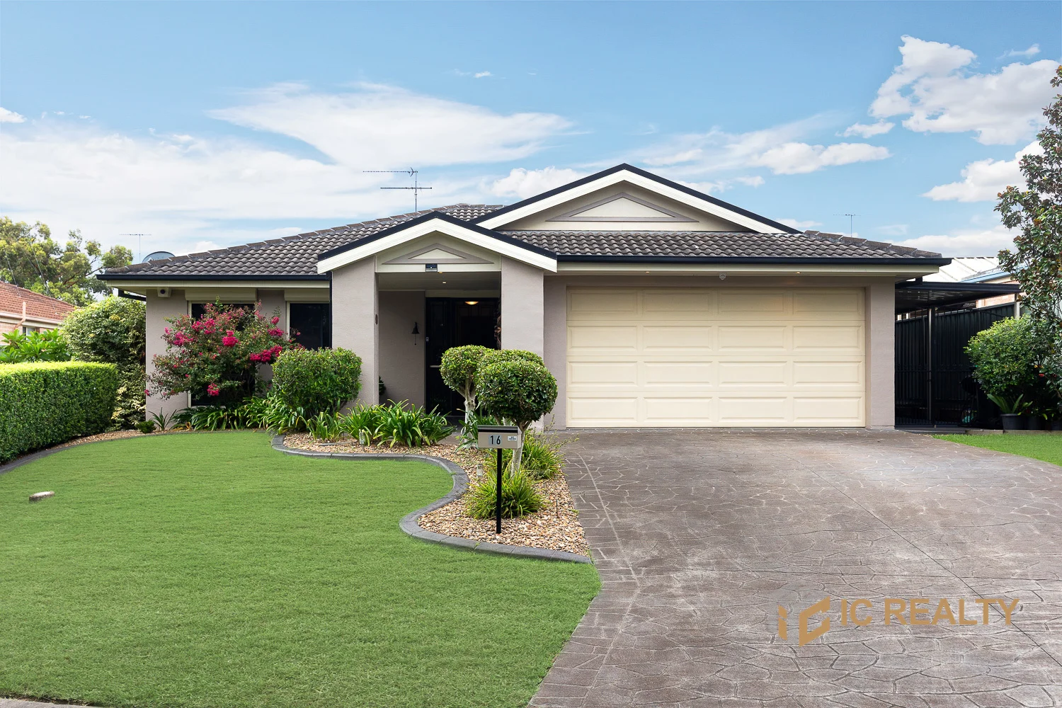 16 Kuraji Close, Glenmore Park NSW 2745