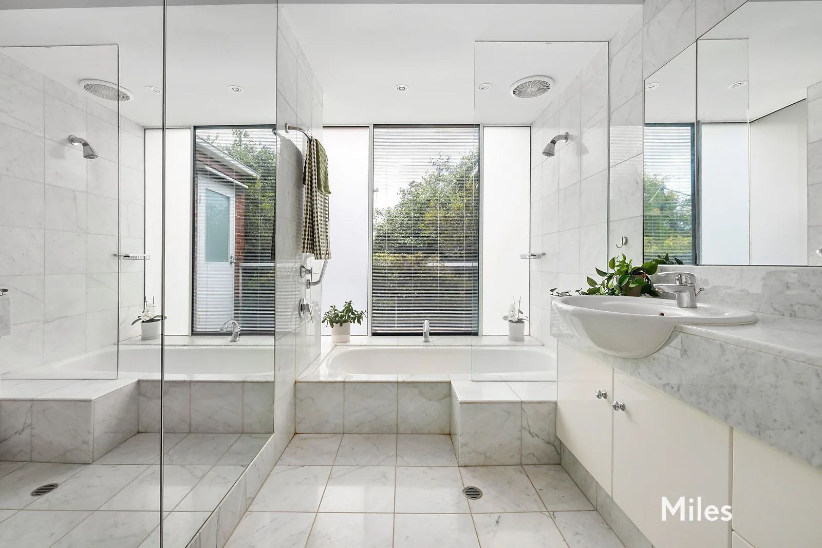 Additional image 10 of 1 Veitch Street, Ivanhoe East VIC 3079