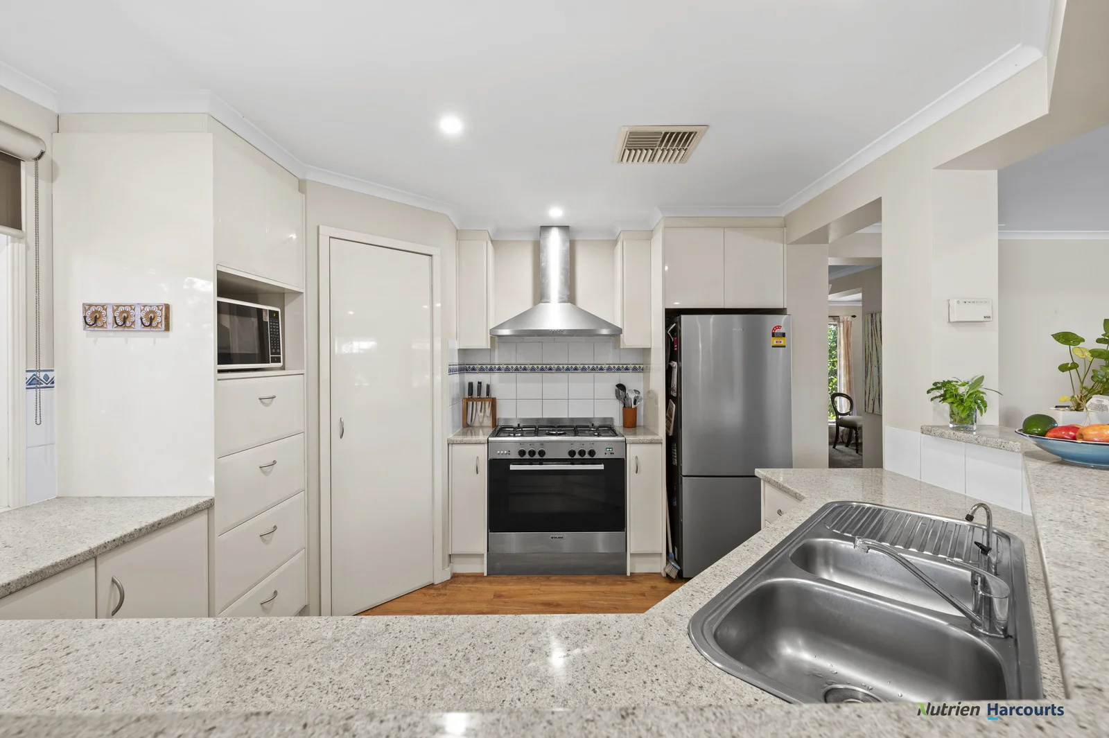 Additional image 3 of 16 Mitchell Court, Mansfield VIC 3722