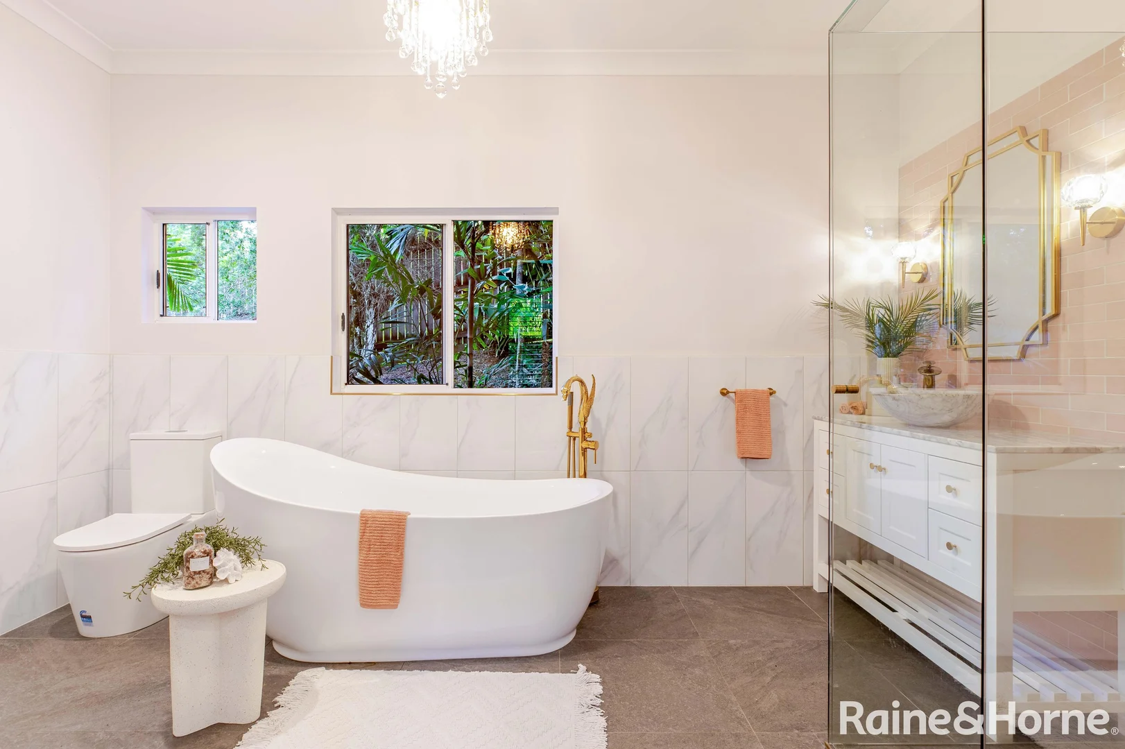 15 Coral Sea Drive, Mossman QLD 4873