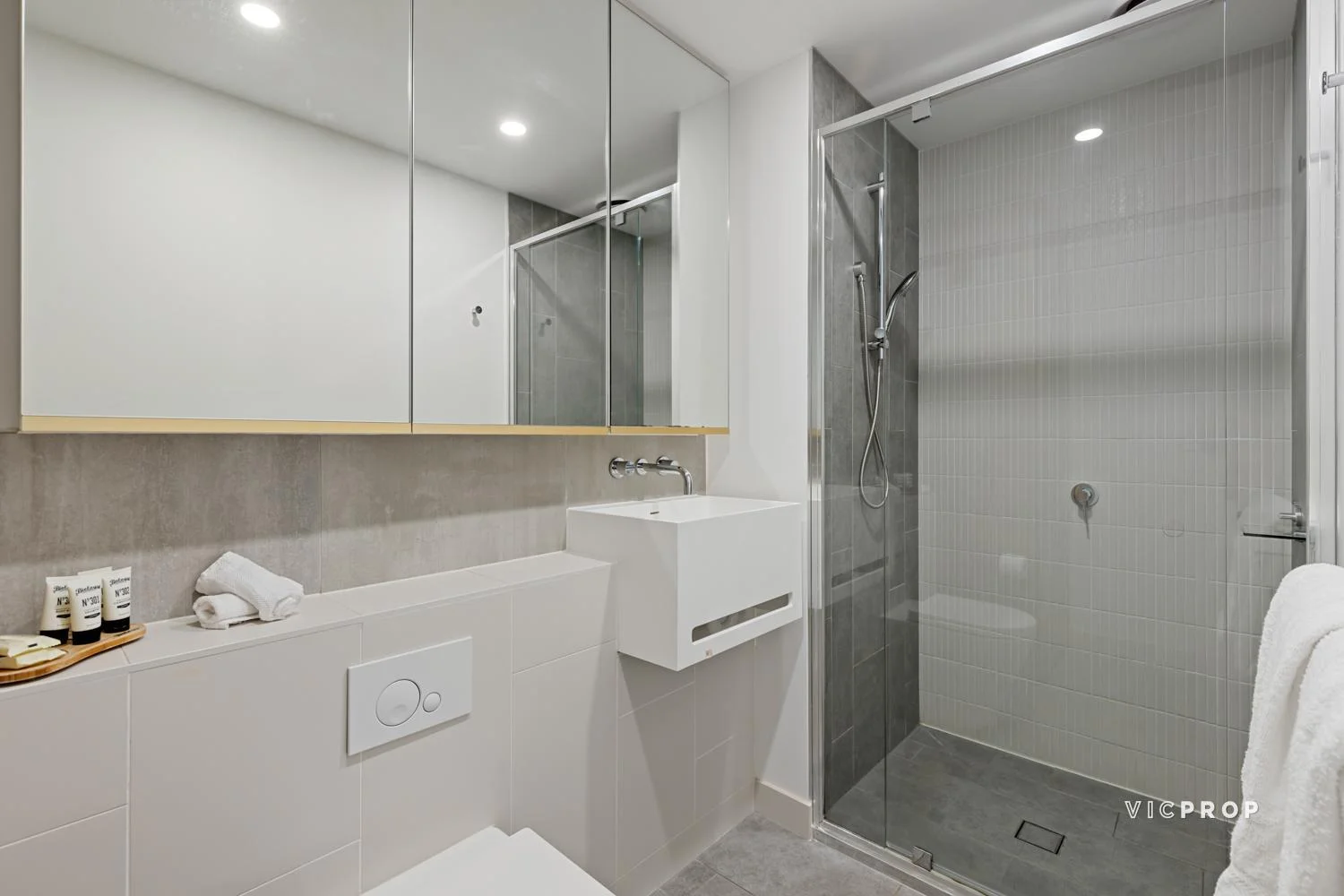 Additional image 6 of 1306/60 Abeckett Street, Melbourne VIC 3000