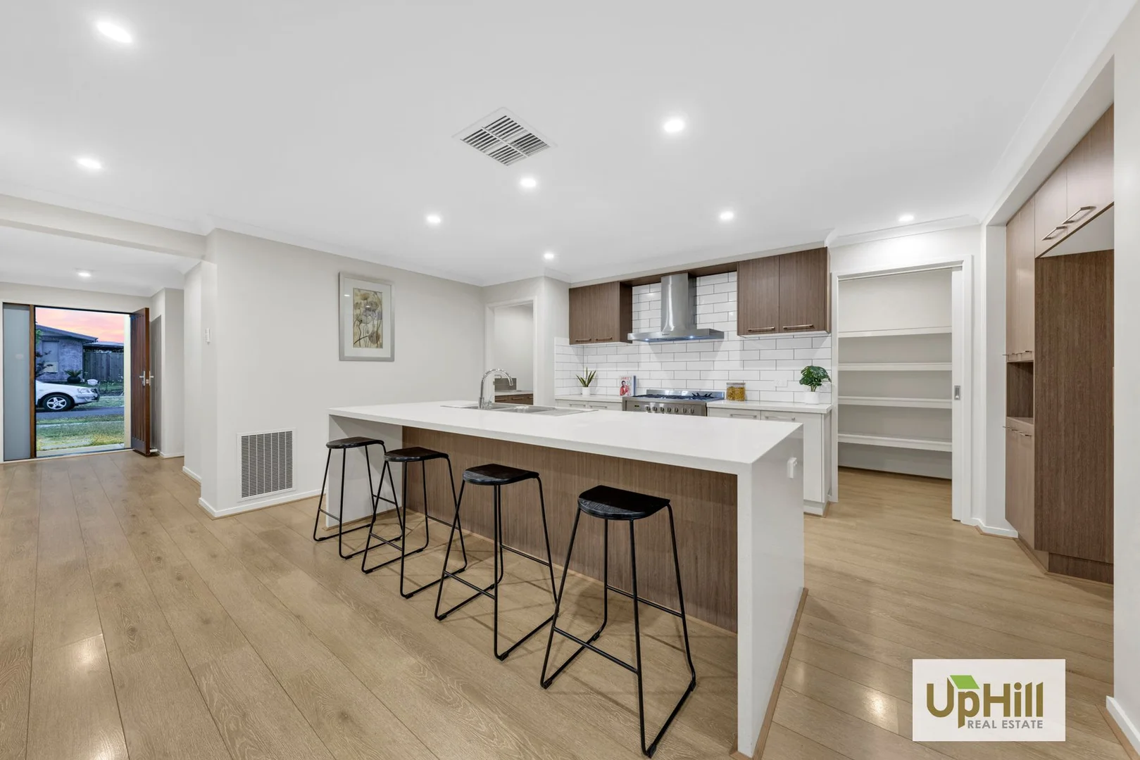 Additional image 2 of 4 Hollybush Avenue, Clyde VIC 3978