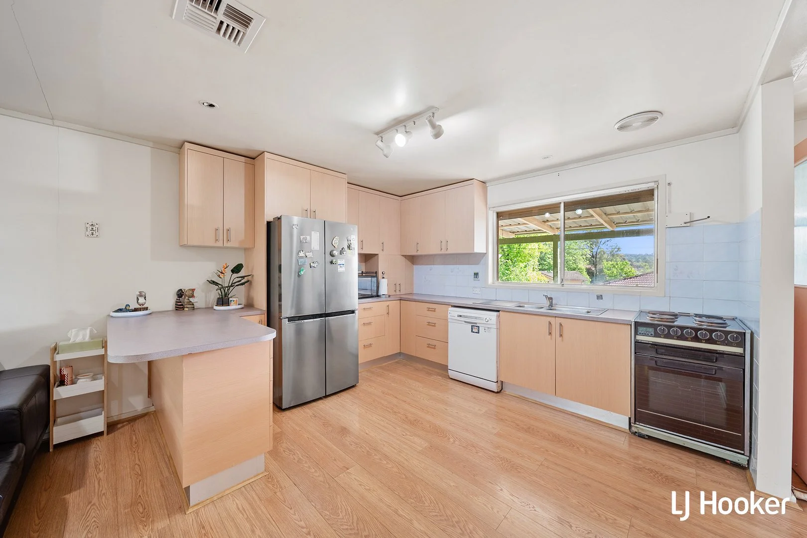 Additional image 9 of 7 Aurora Close, Mawson ACT 2607