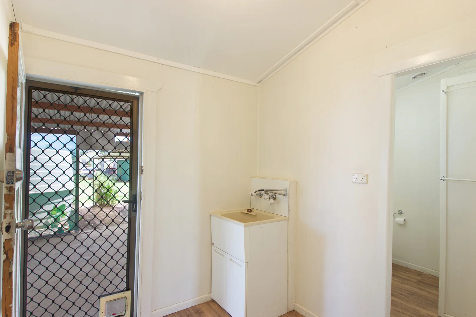 Additional image 5 of 35 Donely Street, Oakey QLD 4401