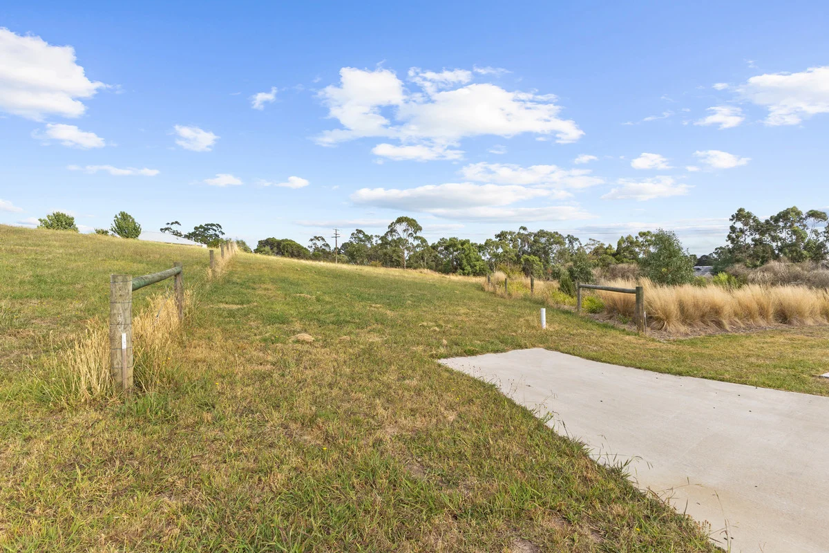 Additional image 4 of 104 Alamere Drive, Traralgon VIC 3844