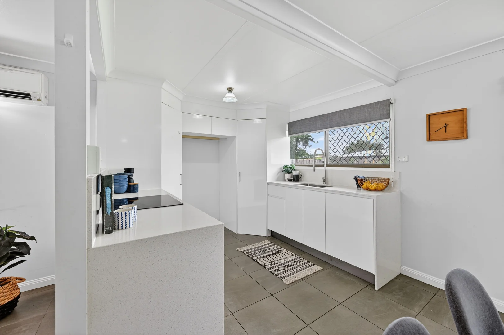 10 Thorburn Court, Kelso QLD 4815 photo 4